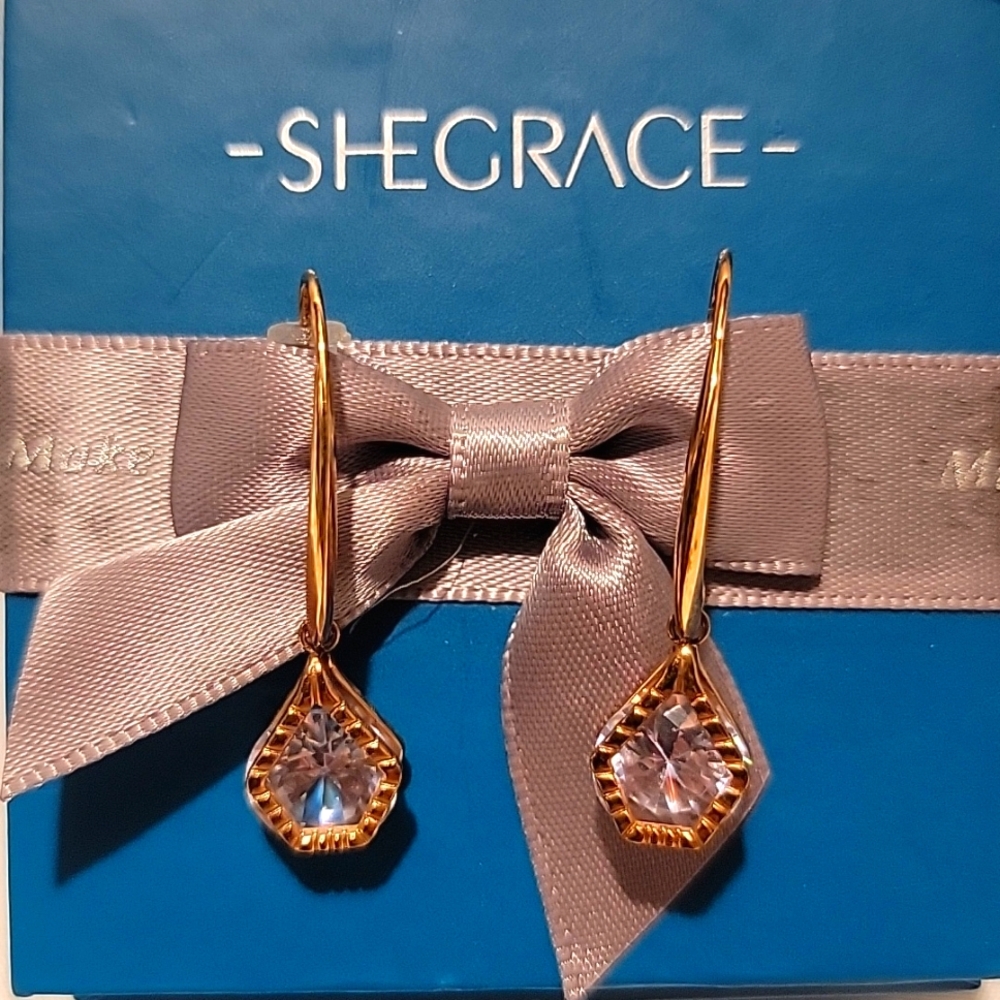 SHEGRACE Luxury Brass Dangle Earrings, Pentagon with AAA Cubic Zirconia